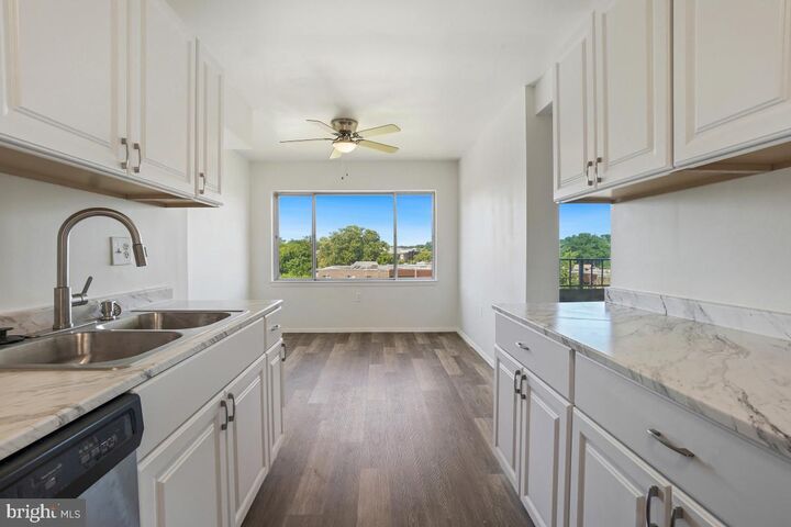 Property Photo:  454 Girard Street 373  MD 20877 