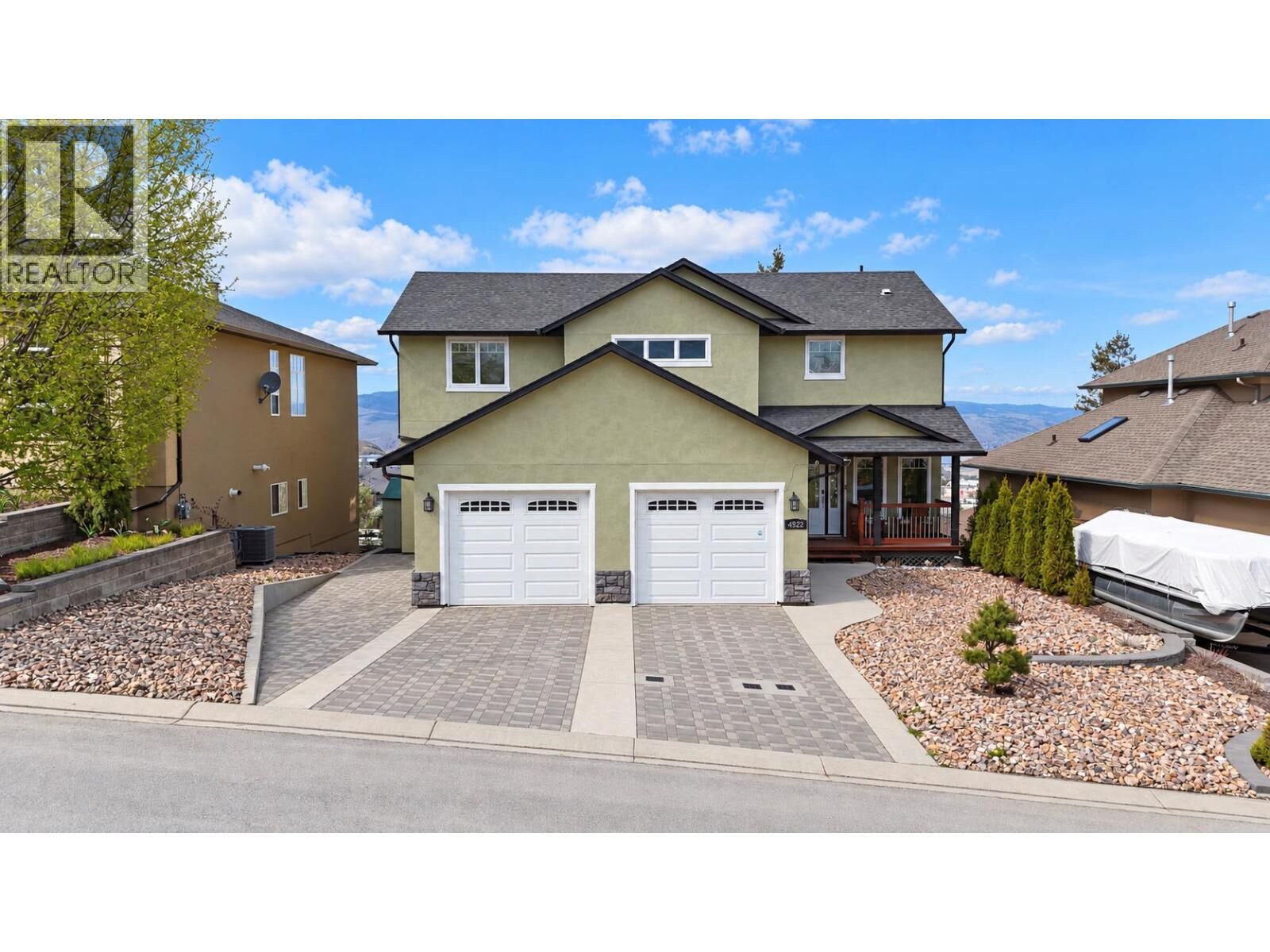 Property Photo:  422 Azure Place  BC V2E 2R2 