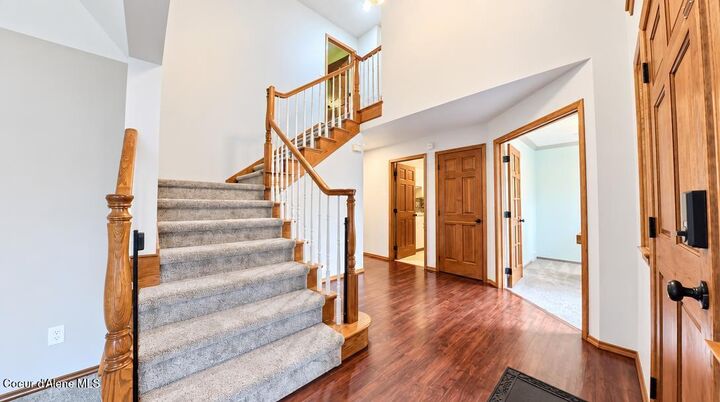 Property Photo: 6615 S Westchester Dr WA 99223