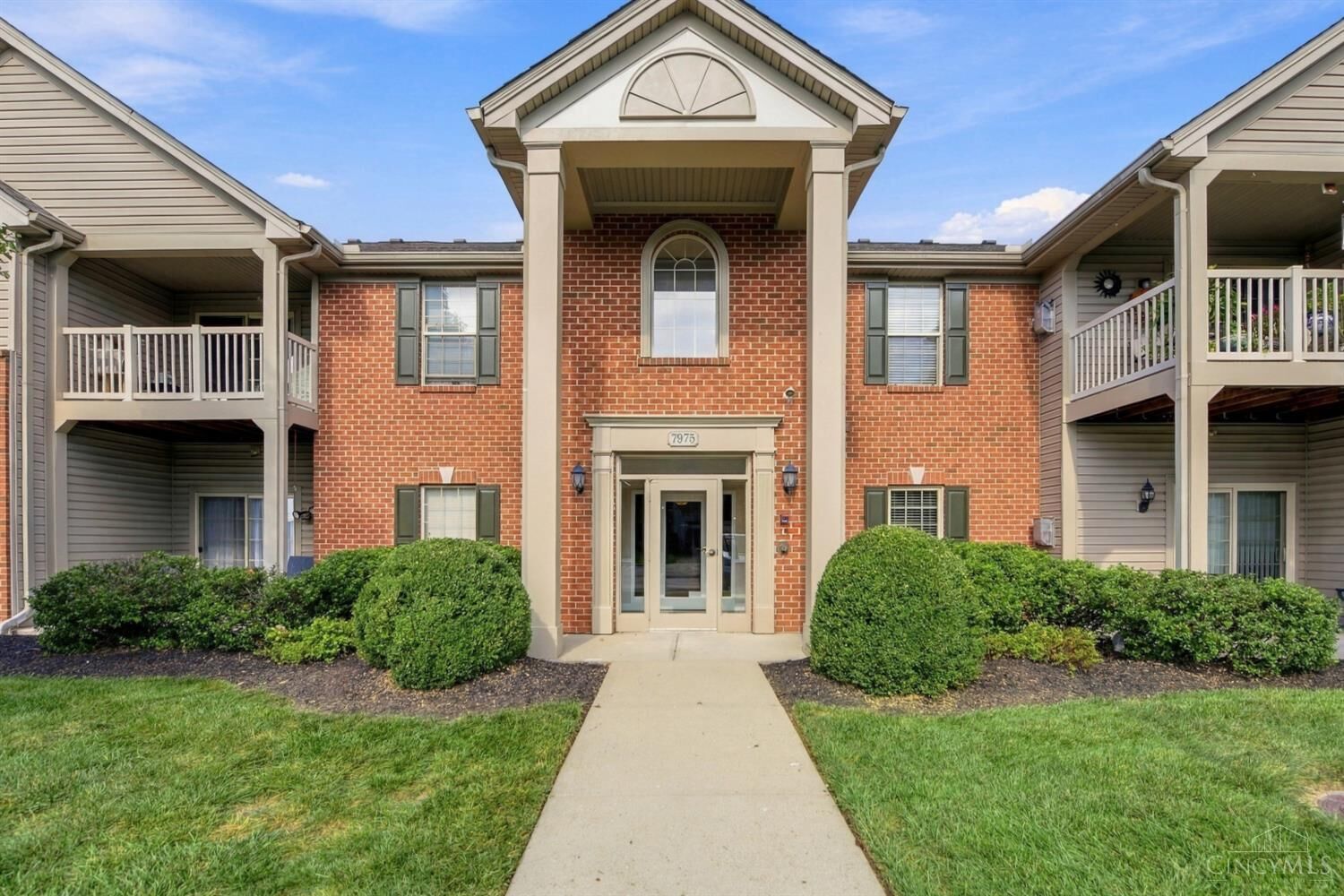 Property Photo:  7975 Pinnacle Point Drive  OH 45069 