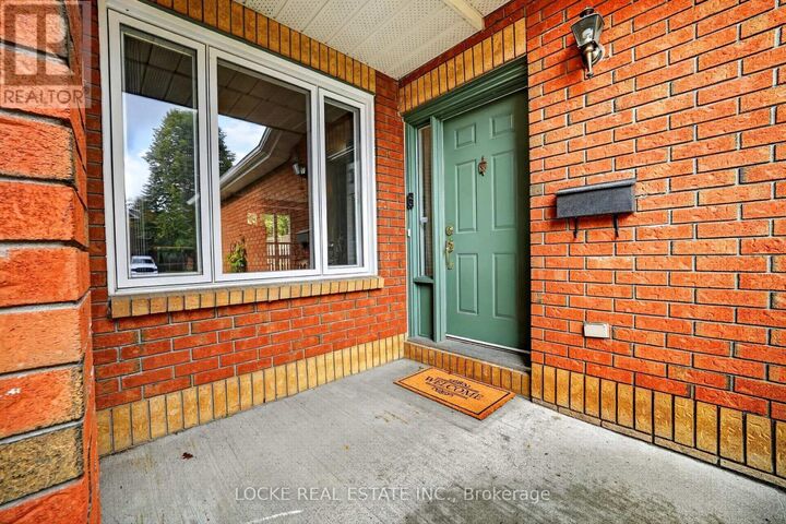 Property Photo:  416 Lawler Crescent  ON K4A 3X9 