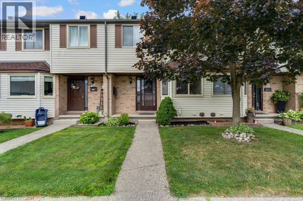 Property Photo:  700 Erinbrook Drive 22  ON N2E 2S7 