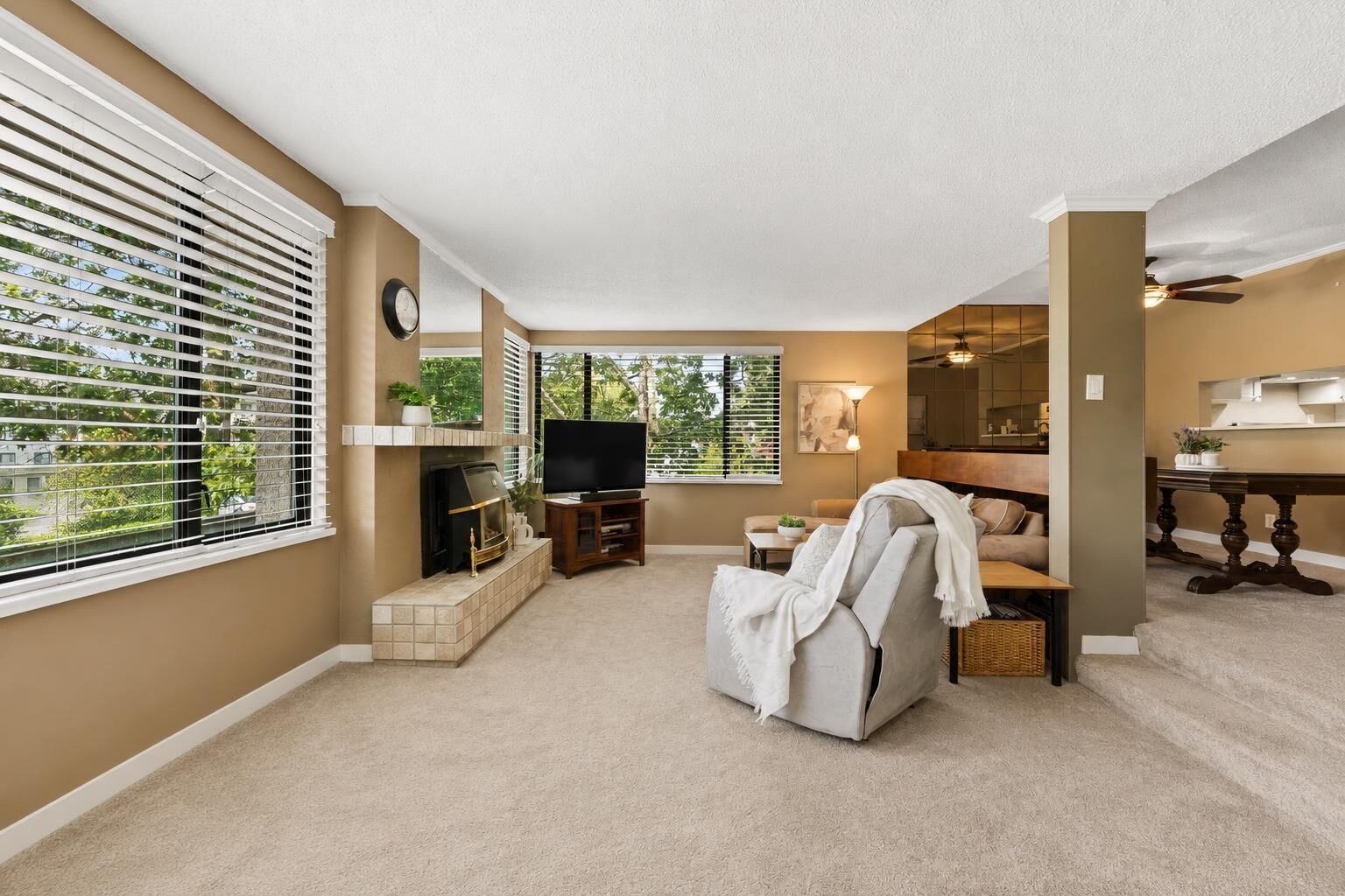Property Photo:  15313 19 Avenue 212  BC V4A 1X6 