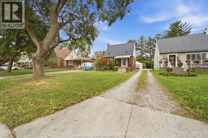 Property Photo:  1844 Durham Place  ON N8W 3A3 