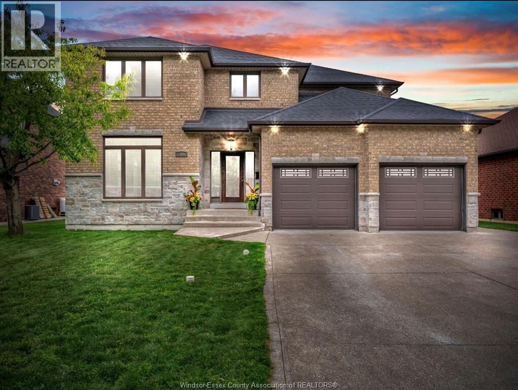 Property Photo:  510 Huron Street  ON N9J 3Z4 