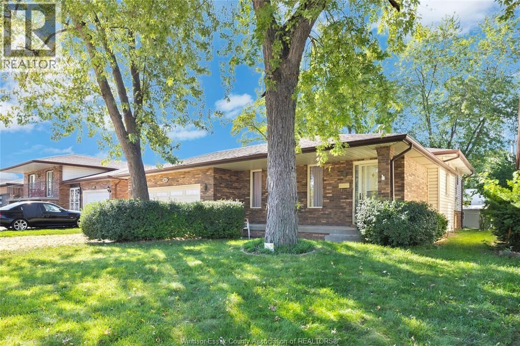 Property Photo:  1613 Everts  ON N9B 3E4 