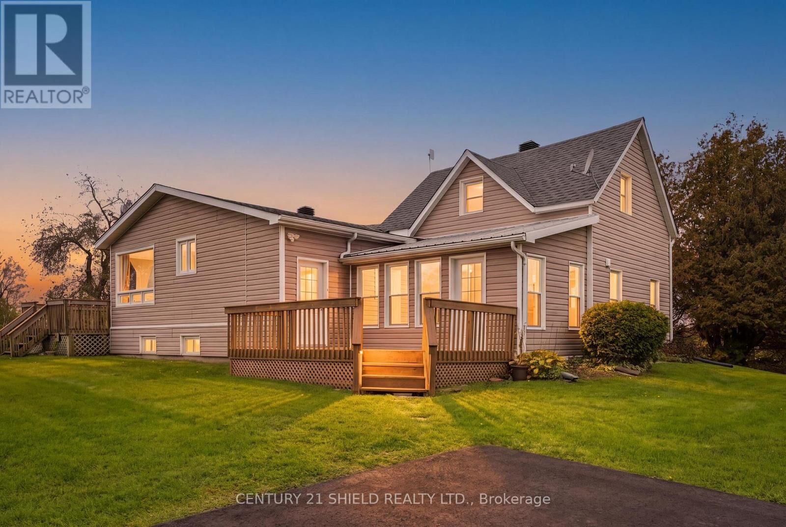 Property Photo:  19634 Marcoux Road  ON K0C 1A0 