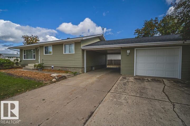 Property Photo:  5013 45 St  AB T0A 3A1 