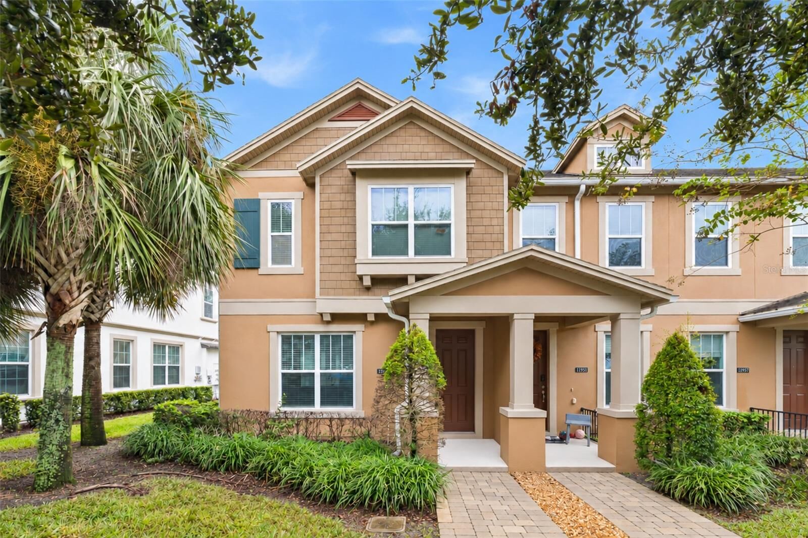 Property Photo:  11945 Water Run Alley  FL 34786 
