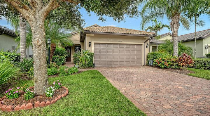 Property Photo: 16626 Blackwater Terrace FL 34202
