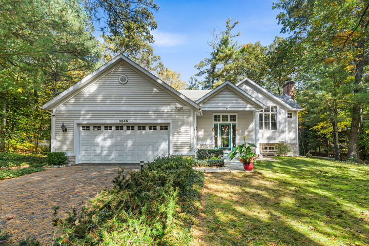 Property Photo:  3845 Forest Trail  MI 49010 
