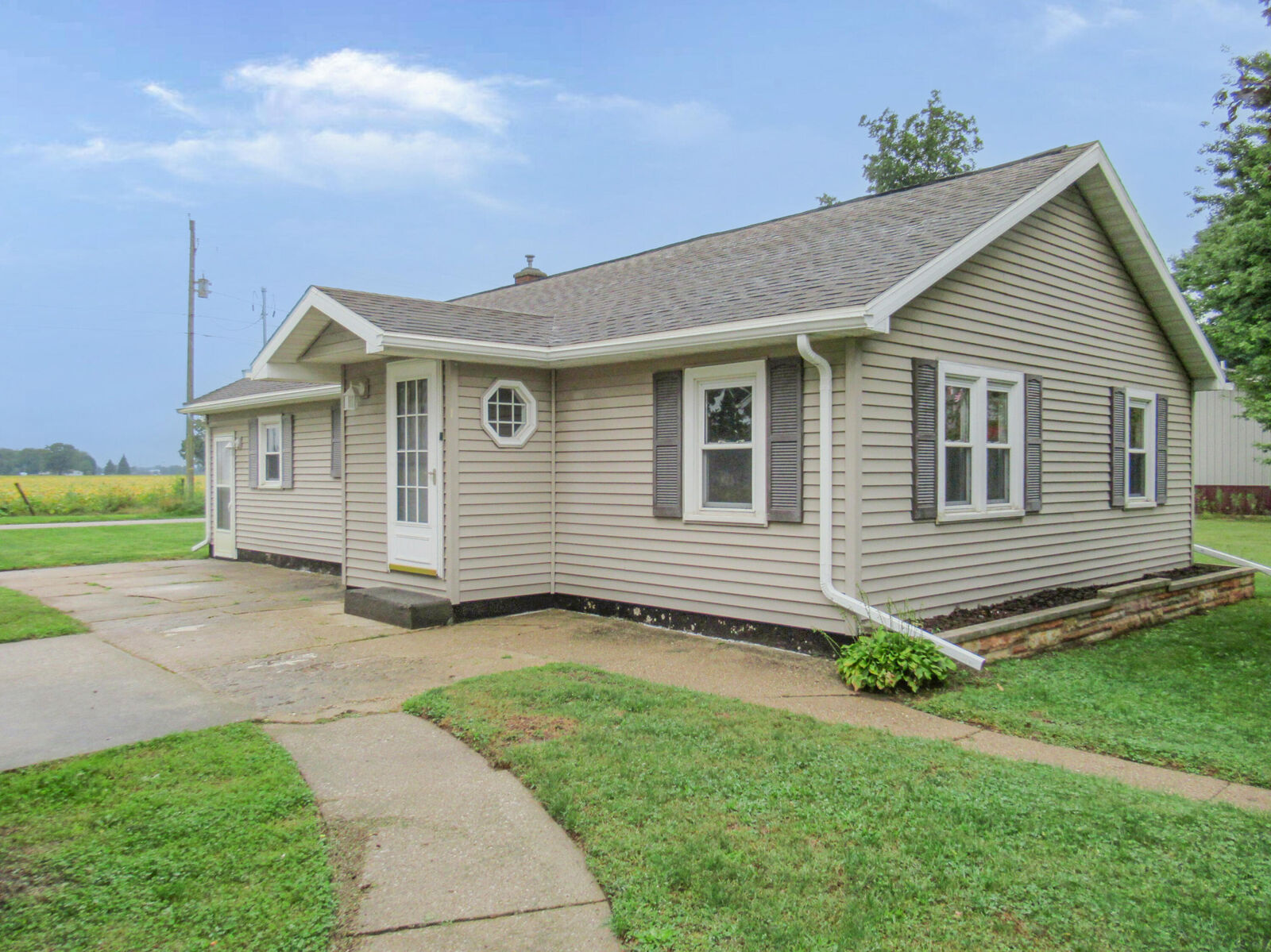 Property Photo: 71138 Lakeview Drive MI 49099