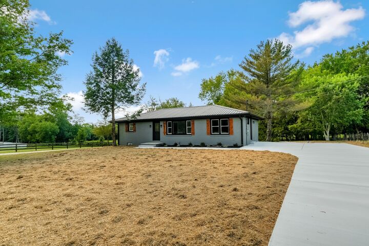 Property Photo:  2039 Short Mountain Rd  TN 37190 