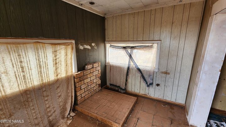 Property Photo: 600 E Washington Street AZ 86047