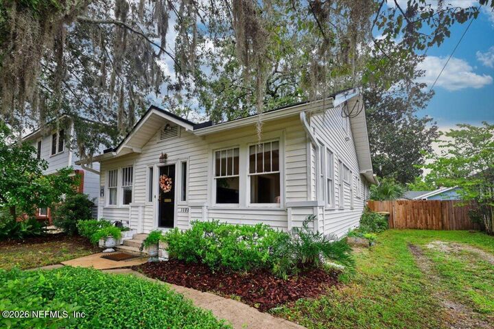 Property Photo: 1088 Cherry Street FL 32205