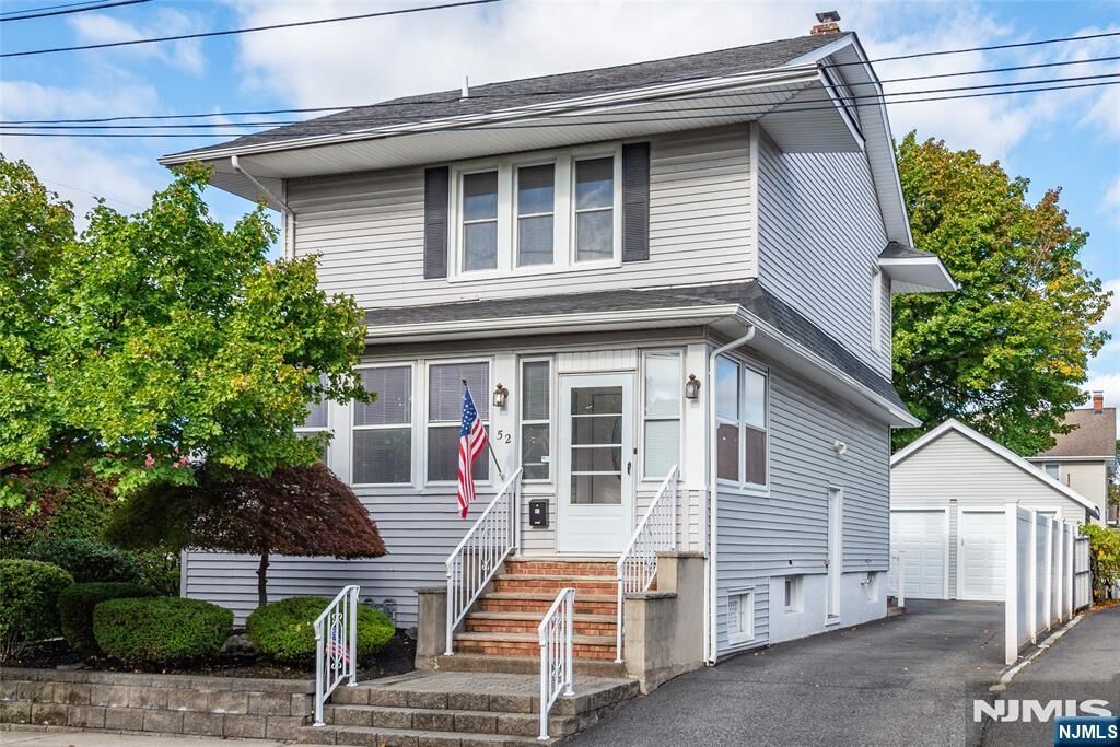 Property Photo:  52 Redman Place  NJ 07512 
