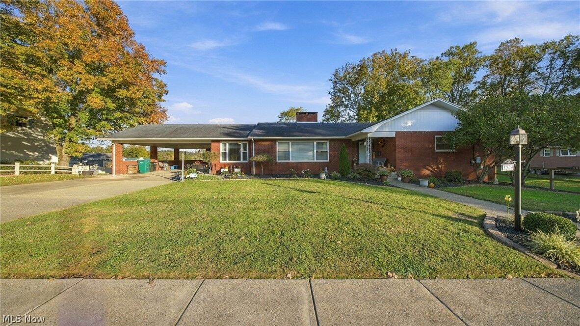 Property Photo: 3304 Cadillac Drive WV 26104