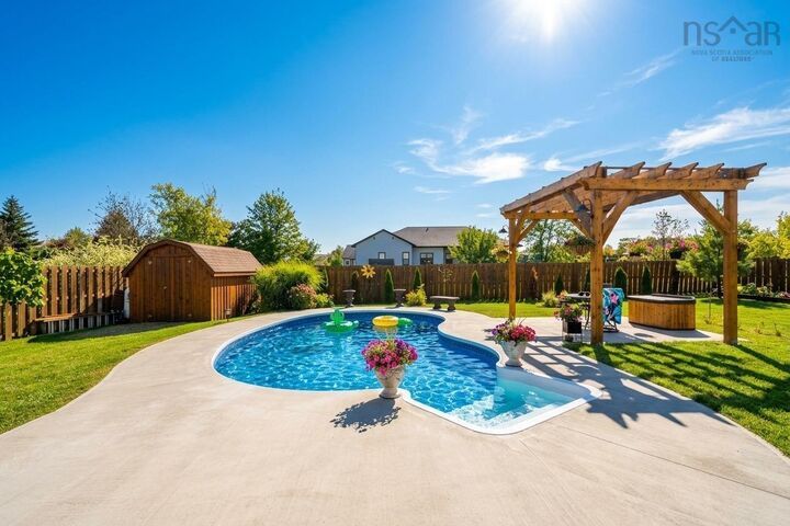 Property Photo:  10 Deer Haven Drive  NS B4N 0B9 