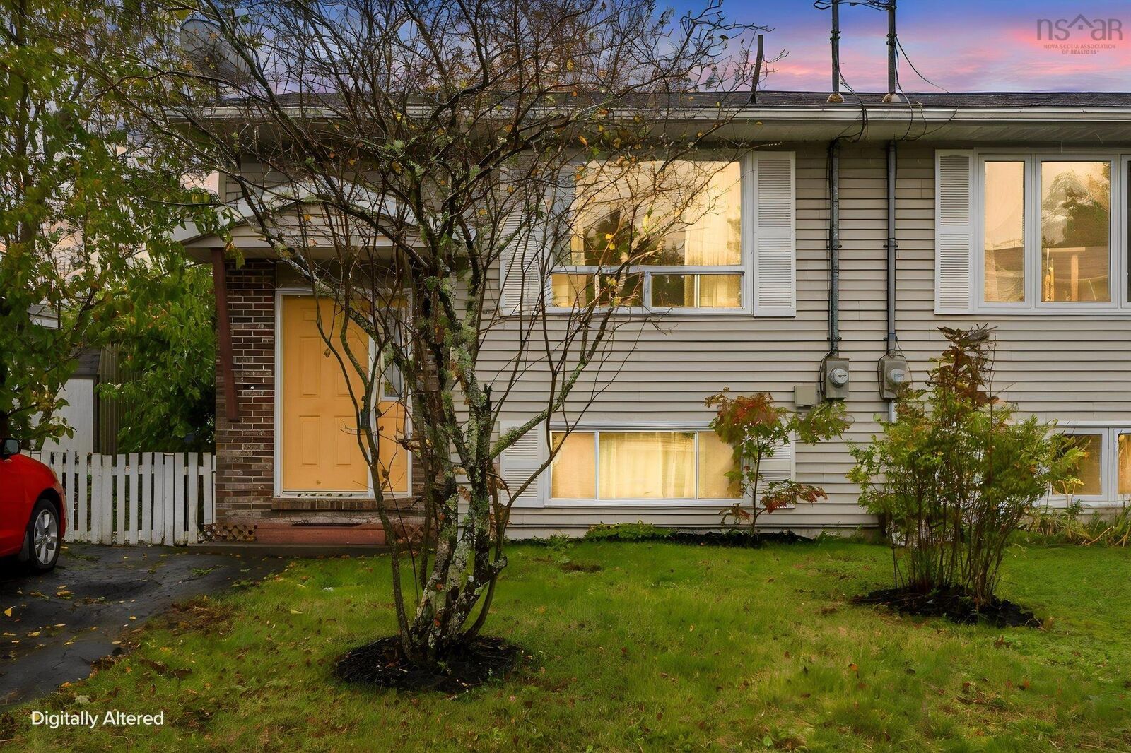 Property Photo:  28 Kindling Crescent  NS B4E 2T9 