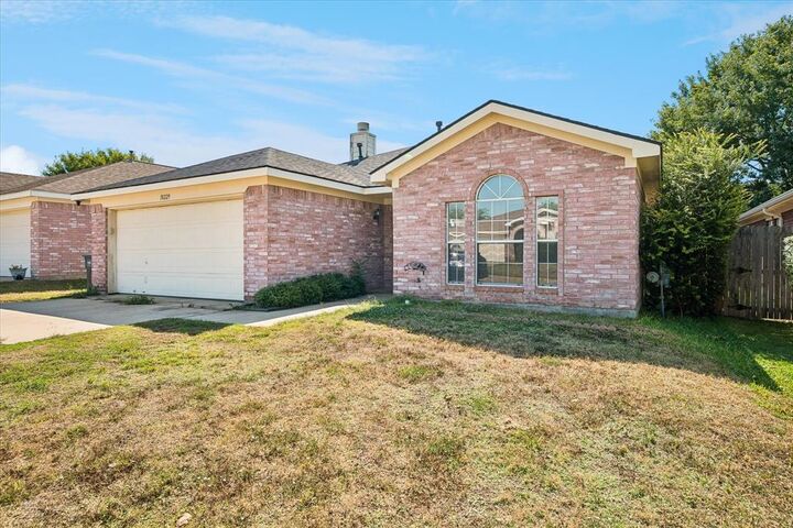 Property Photo:  10229 Cypress Hills Drive  TX 76108 
