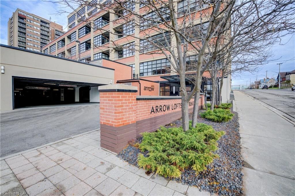 Property Photo:  112 Benton Street 304  ON N2G 3H6 