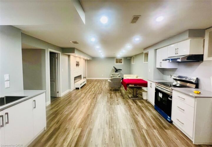 Property Photo:  109 Chartwell Circle Bsmt  ON L9C 4S2 