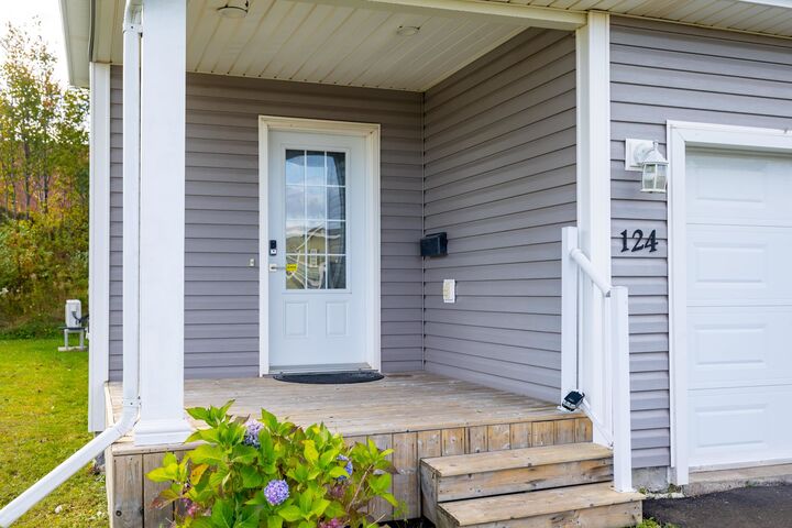 Property Photo:  124 Barbour Circle  PE C1A 0A4 