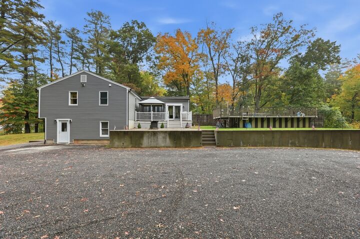 Property Photo:  213 North St  MA 01833 