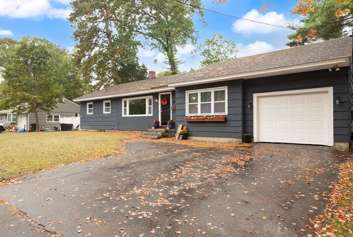 Property Photo: 7 Moonbeam Ave. MA 01824