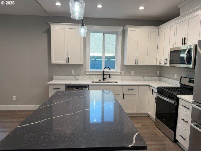 Property Photo: 1105 Hardcastle Ave OR 97071
