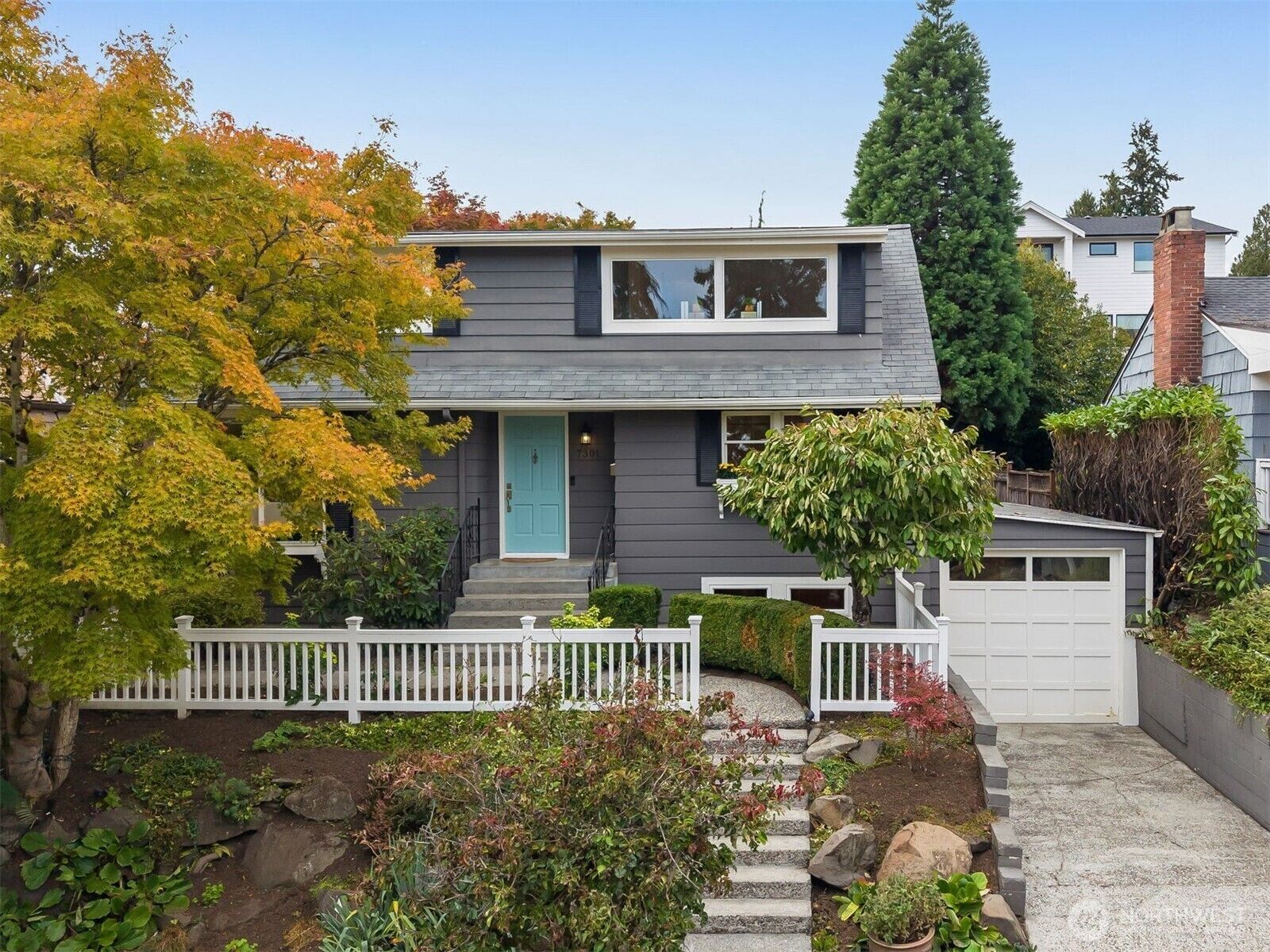 Property Photo: 7301 53rd Avenue NE WA 98115