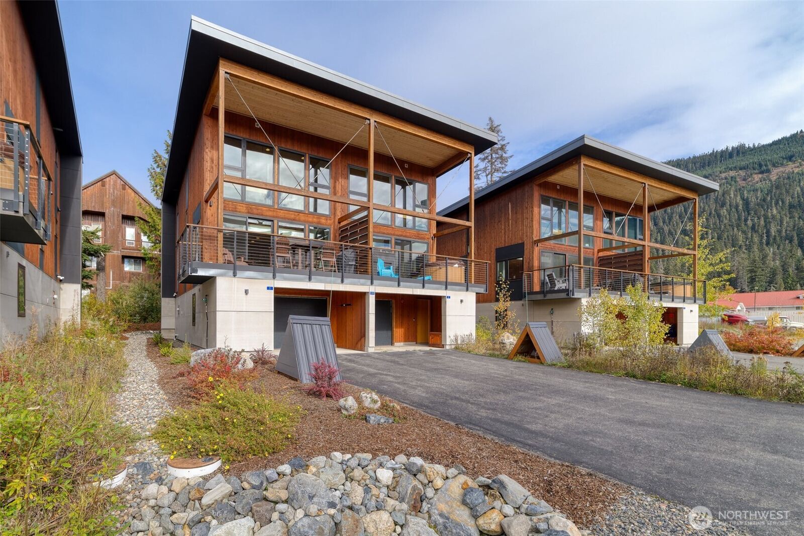 Property Photo: 280 Pass Life Way 1 WA 98068