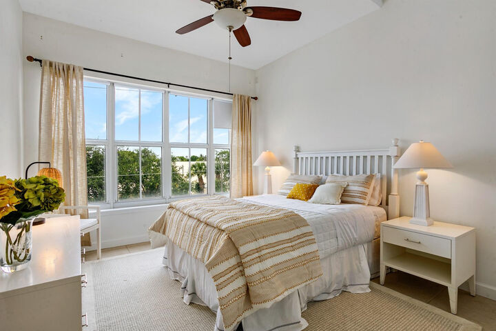 Property Photo: 3960 N Flagler Drive 306 FL 33407