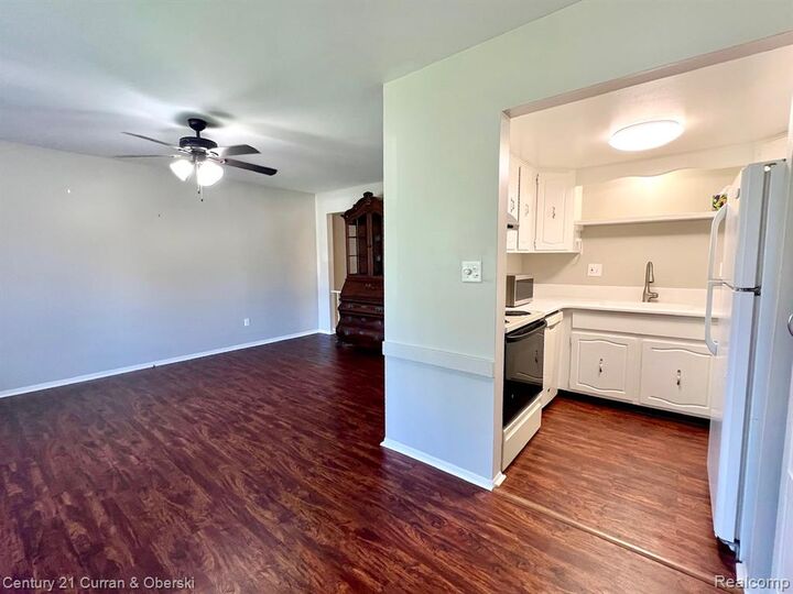 Property Photo: 61035 Eleven Mile Road 4 MI 48178
