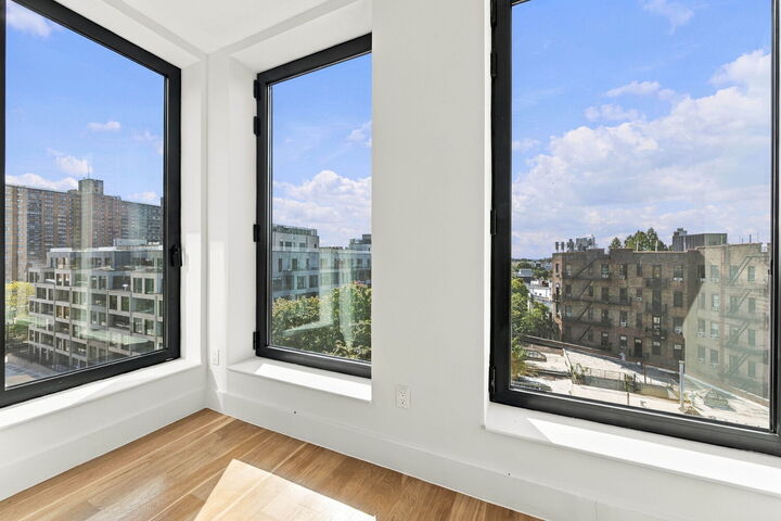 Property Photo:  111 Montgomery Street 7G  NY 11225 