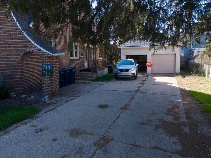 Property Photo:  741 Caroline Street  WI 53545 