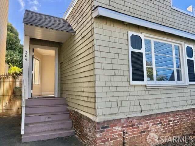 Property Photo: 364 Madison Street CA 94134