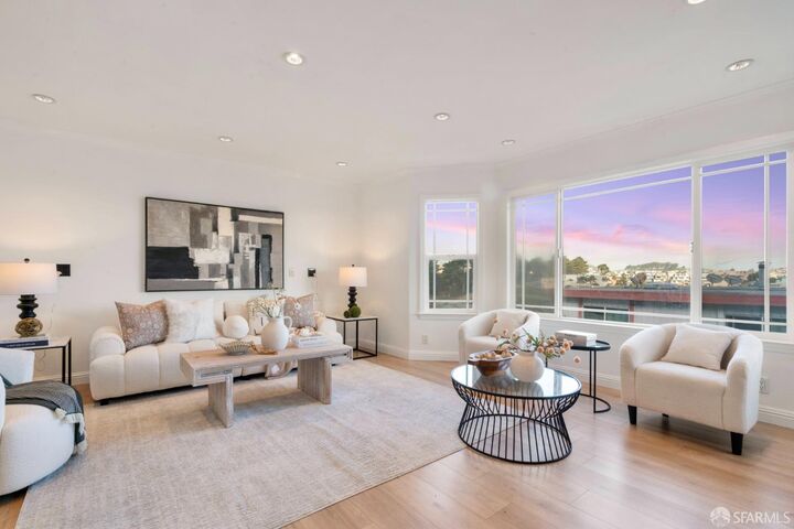 Property Photo:  135 Karen Court  CA 94134 