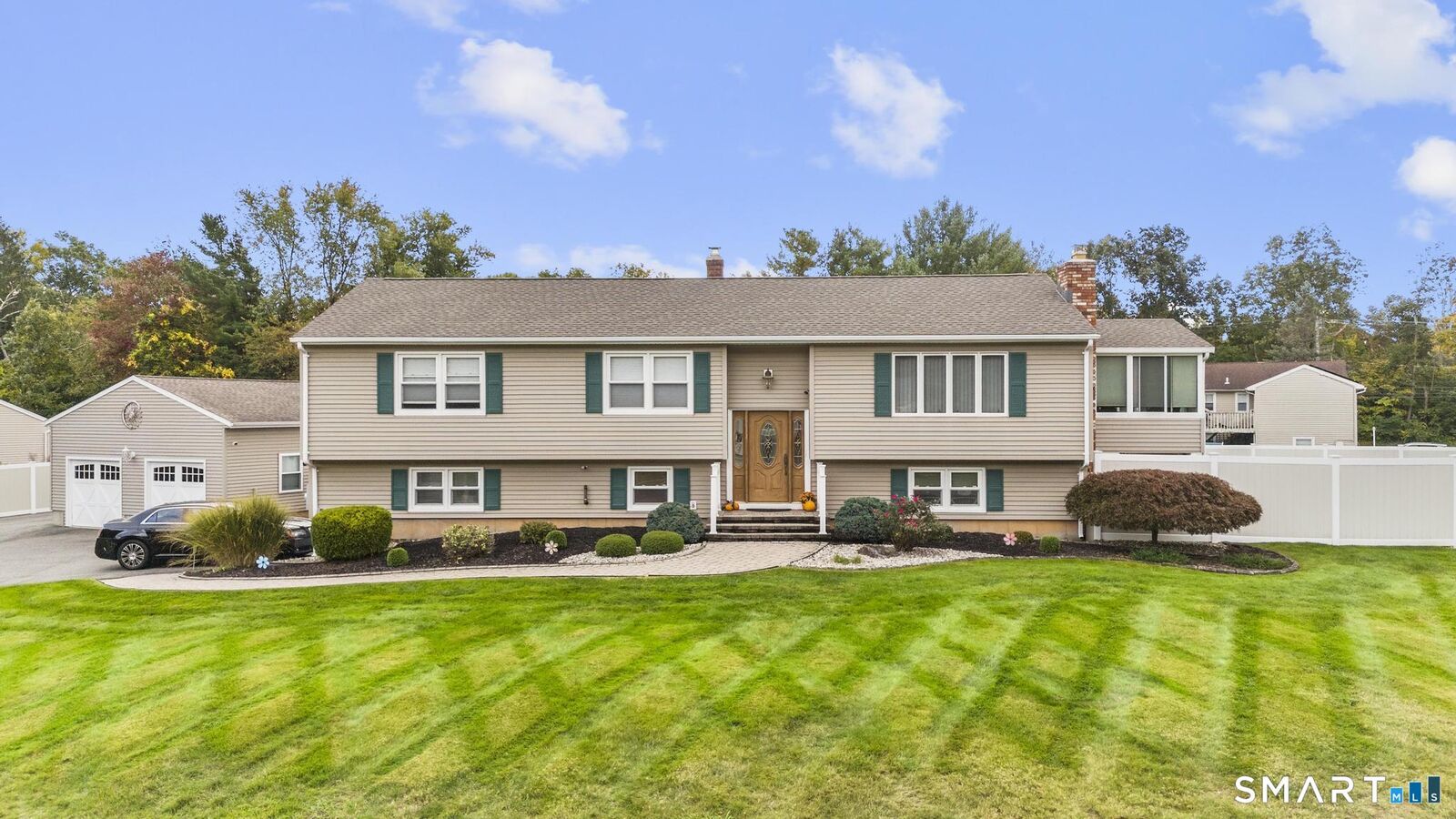 Property Photo: 11 Crestwood Road CT 06405