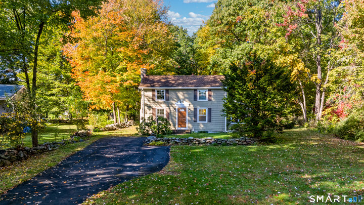 Property Photo:  