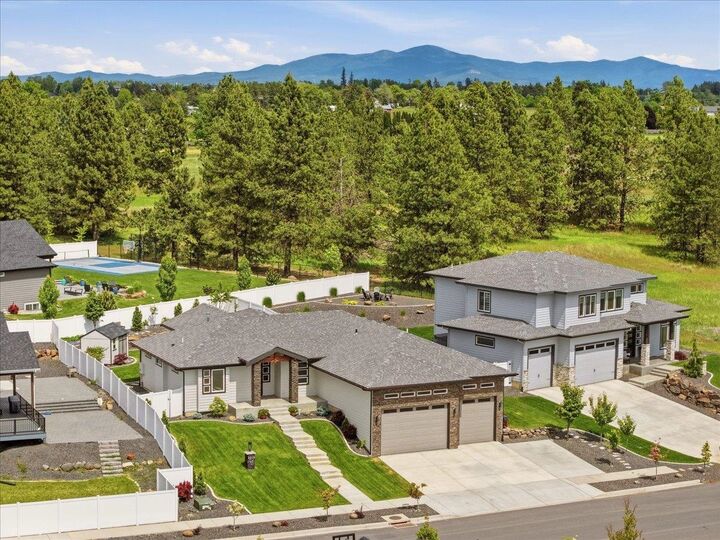 Property Photo: 4210 W Pine Cliff Dr WA 99208