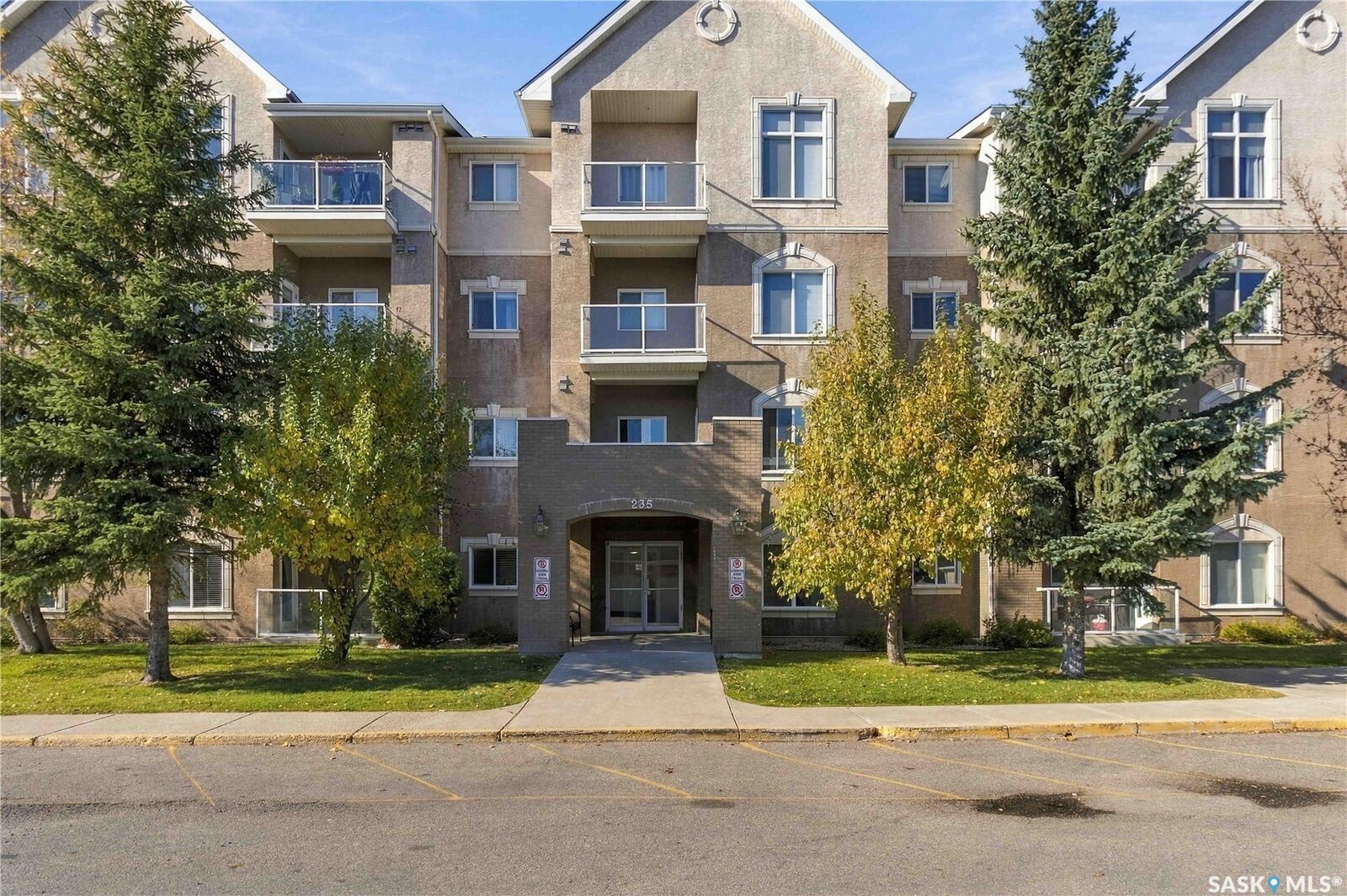 Property Photo:  235 Herold Terrace 303  SK S7V 1J2 