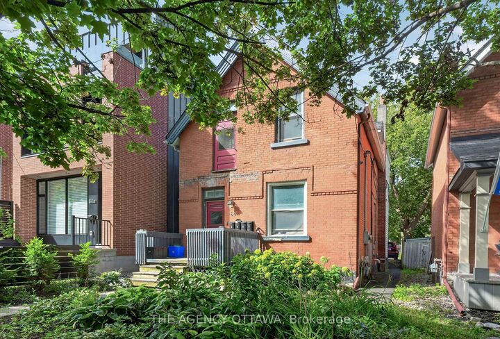 Property Photo:  64 Bayswater Avenue  ON K1Y 2E9 