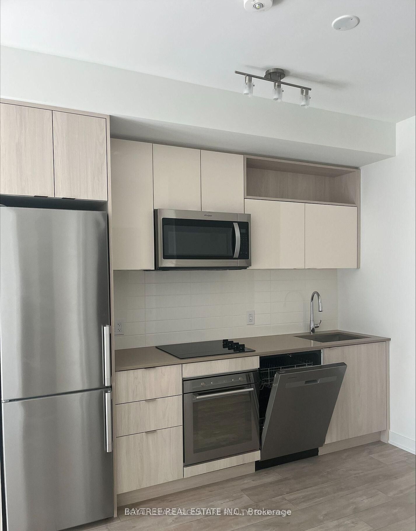Property Photo:  60 Princess Street 526 SE  ON M5A 2C7 