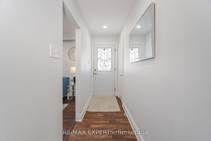 Property Photo:  35 Edgemont Drive  ON L6V 1K9 