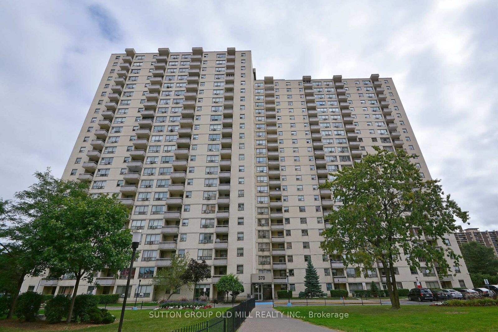 Property Photo:  370 Dixon Road 2302  ON M9R 1T2 