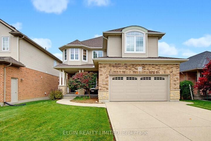 Property Photo:  15 Oriole Lane  ON N5R 6K8 