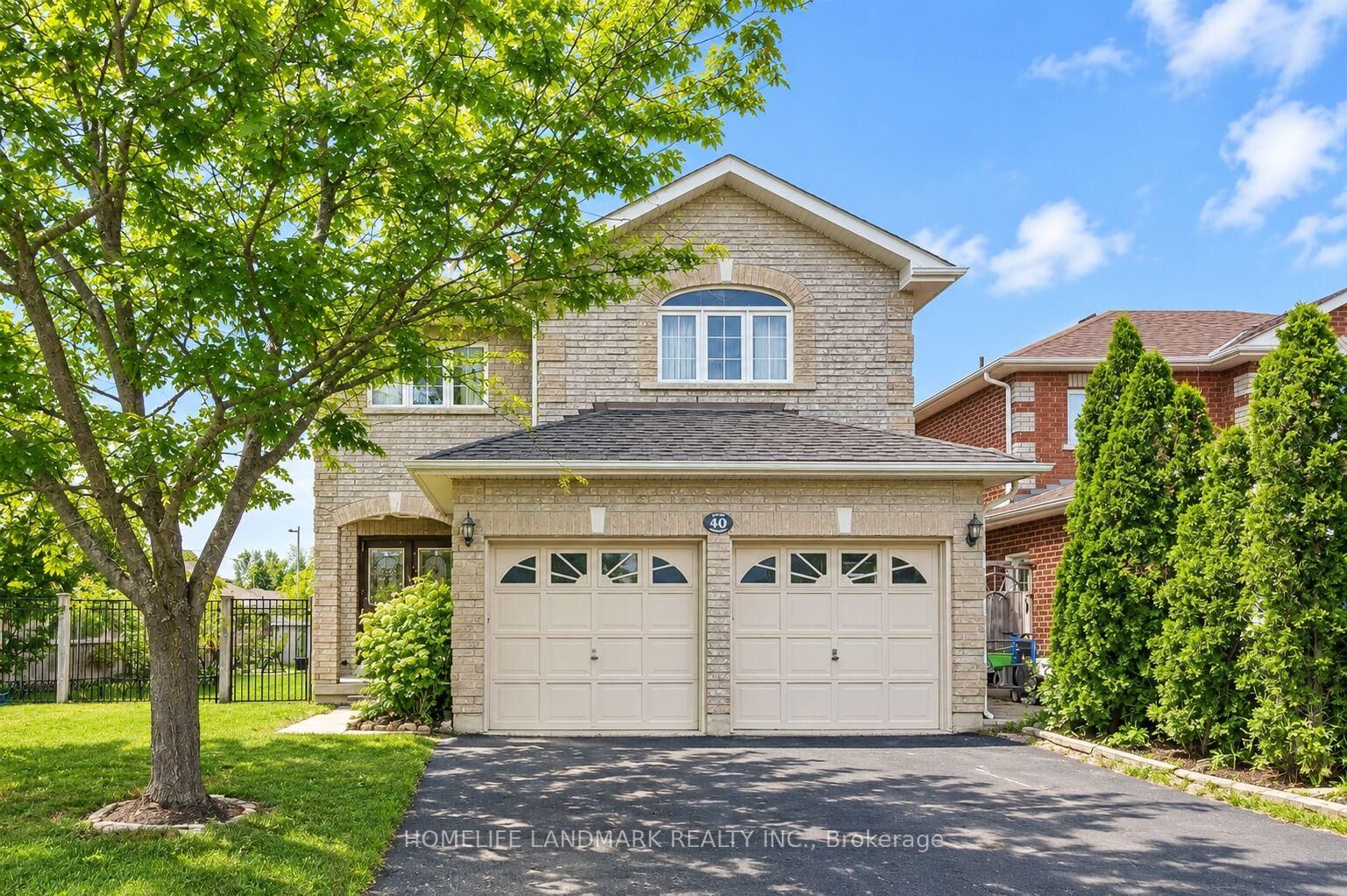 Property Photo:  40 Bambi Crescent  ON L4P 4C6 