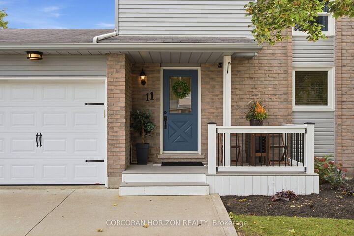 Property Photo:  11 Sandalwood Drive  ON N1P 1A5 