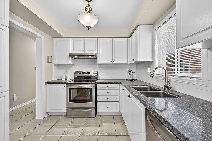 Property Photo:  378 Marble Place  ON L3X 2P1 